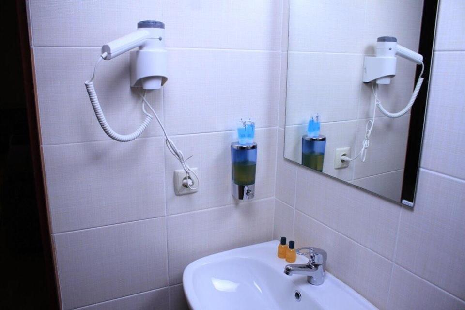 Korkem Hotel Astana Luaran gambar